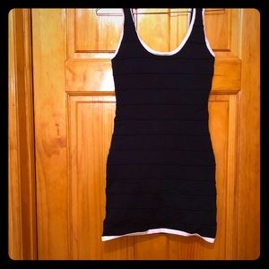 Navy bandage dress with yellow Back.